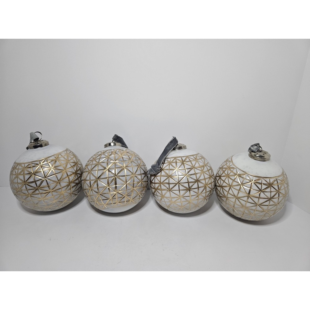 White Faux Marble Glass Christmas Ball Ornaments Lot 4 Gold Geometric Trellis 5"